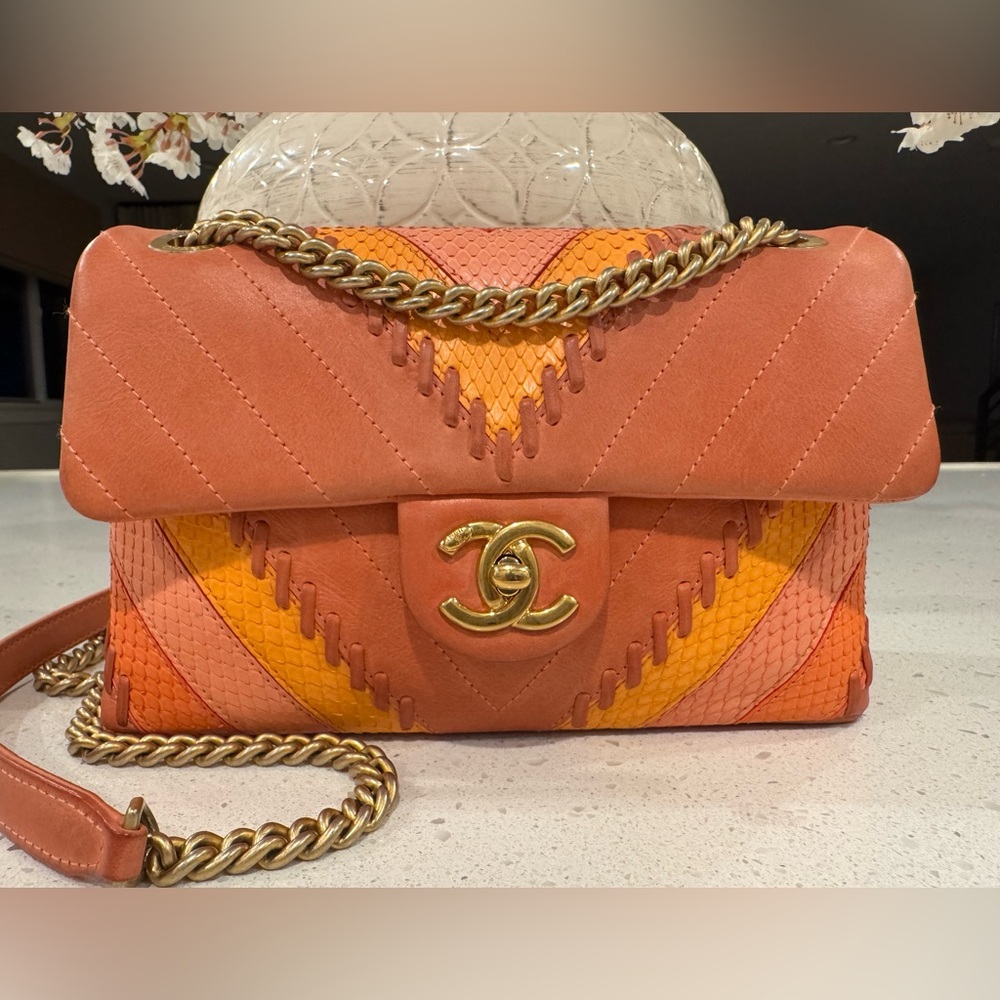 Chanel patches python flap - Picture 3 of 11